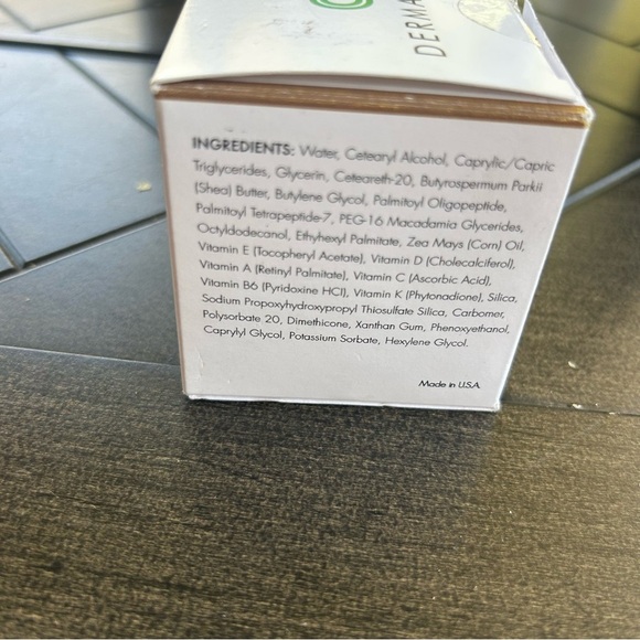 Dermacell New enriched collagen cream for face 1 ounce jar with box, open box - Picture 3 of 8